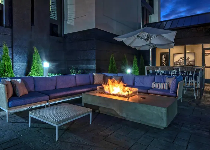 Courtyard By Marriott Nashville Vanderbilt West End