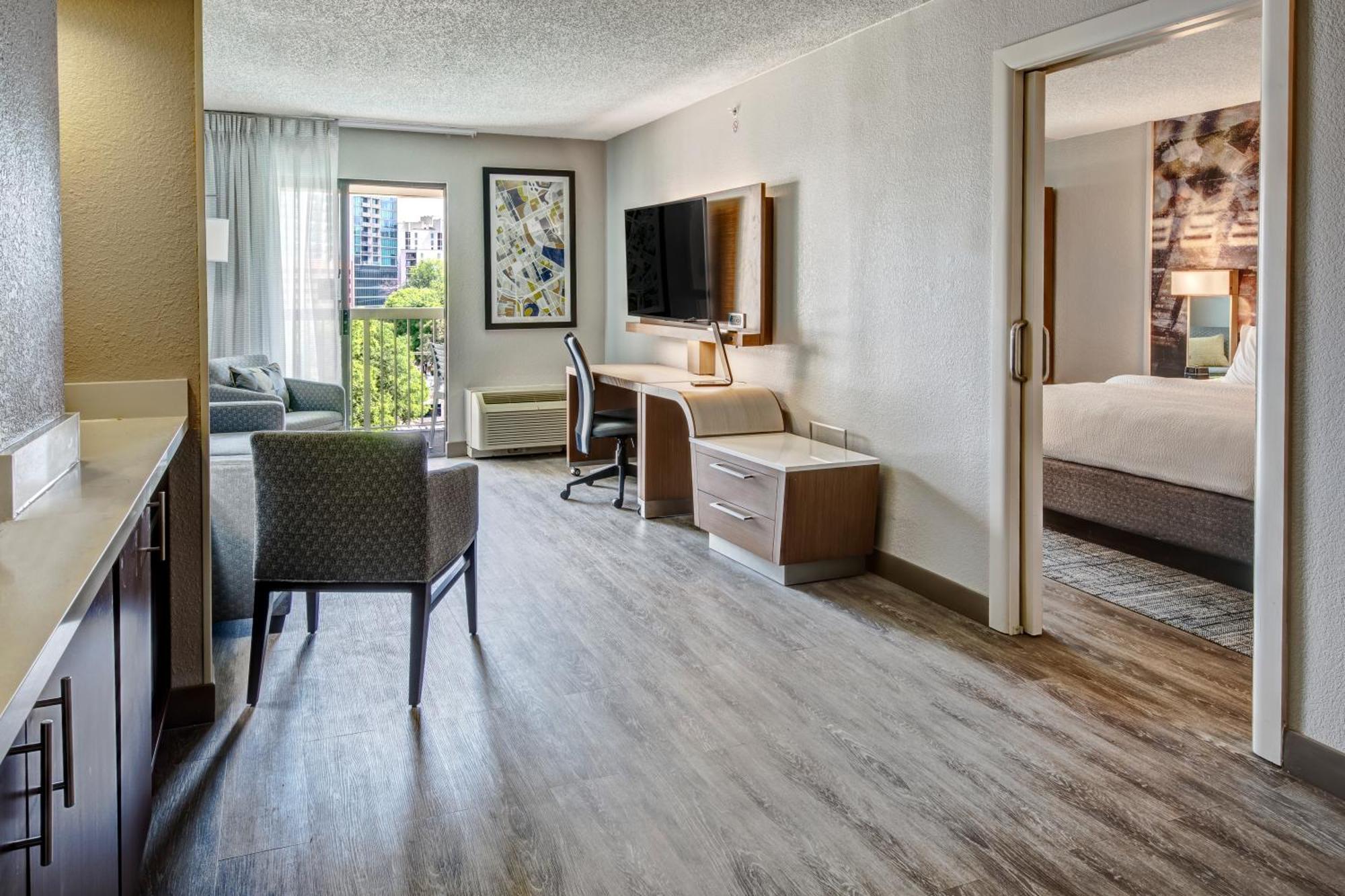 Courtyard By Marriott Vanderbilt West End