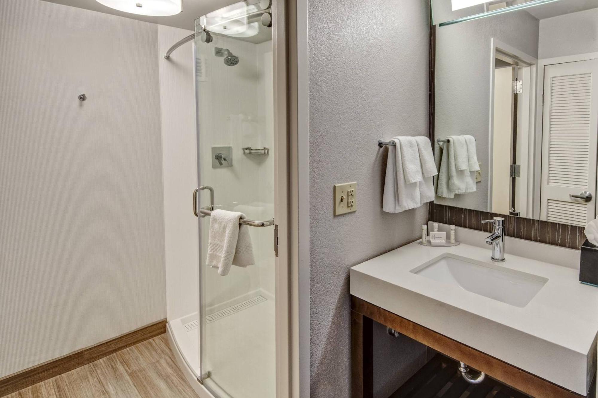 Hotel Courtyard By Marriott Vanderbilt West End