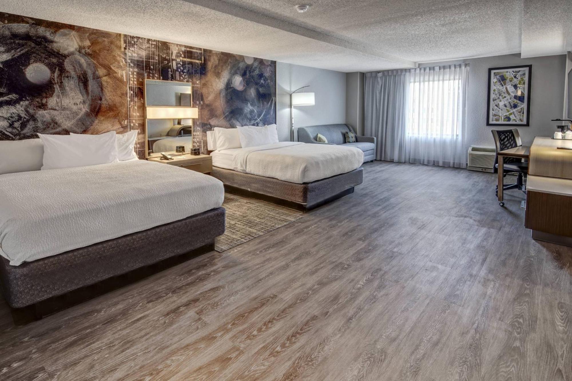 Courtyard By Marriott Vanderbilt West End 3*