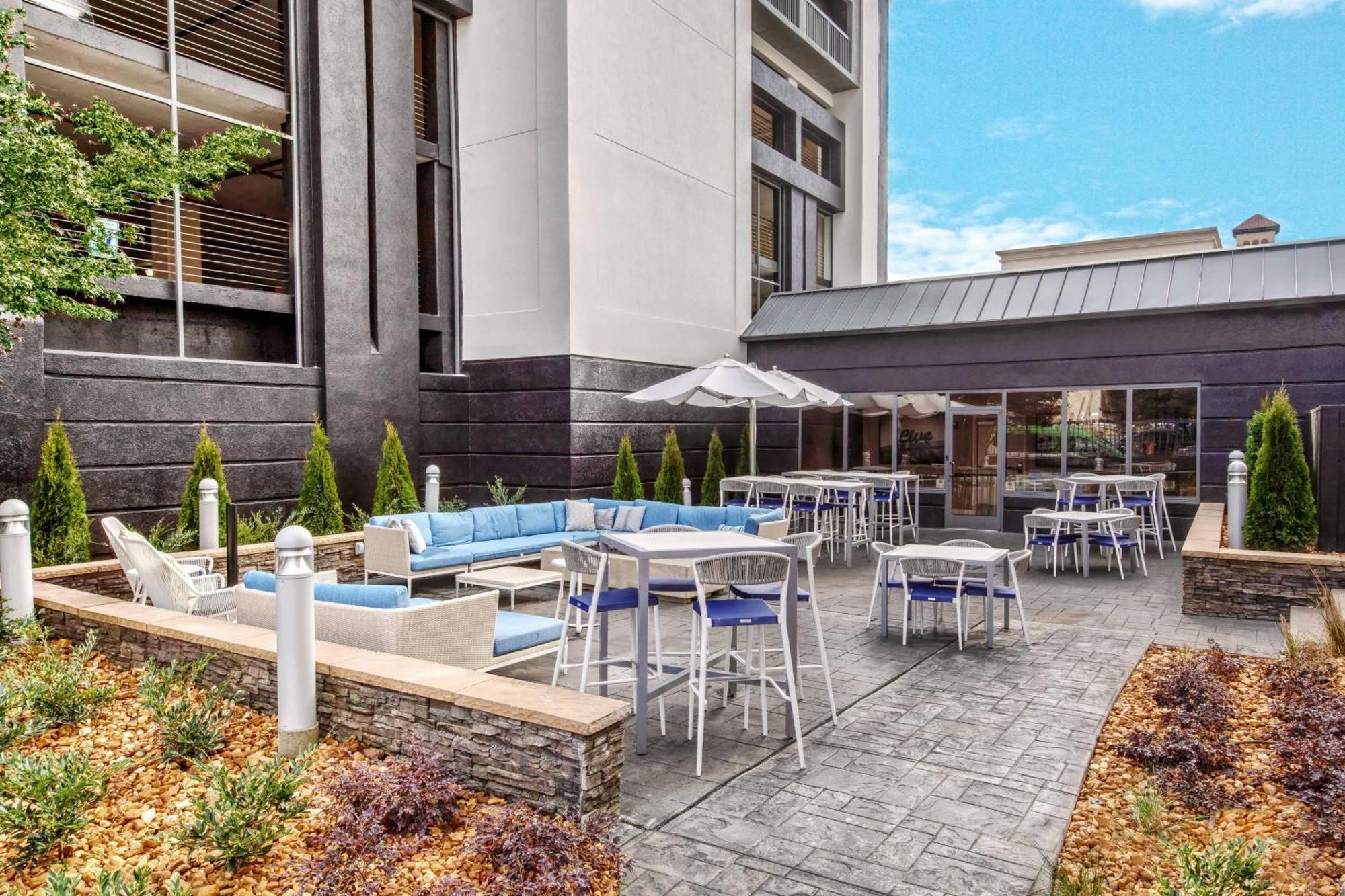 Courtyard By Marriott Vanderbilt West End