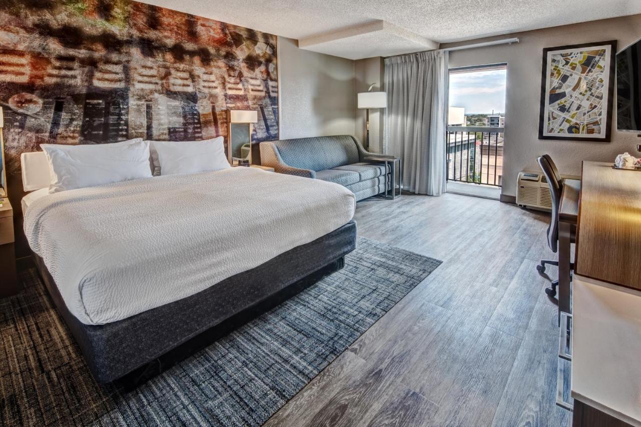 Hotel Courtyard By Marriott Vanderbilt West End 3*