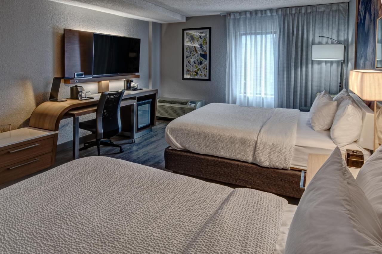 Courtyard By Marriott Vanderbilt West End Hotel Nashville