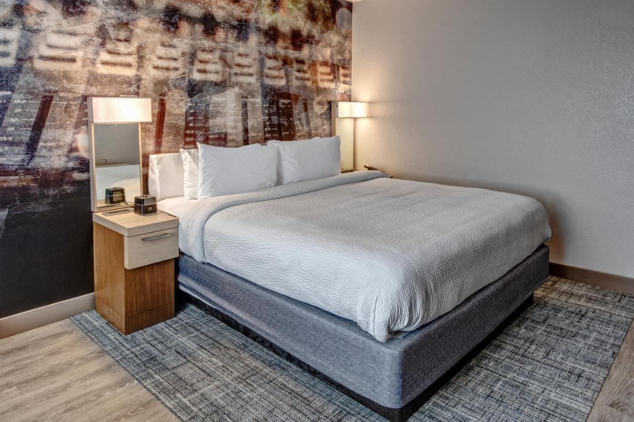 Courtyard By Marriott Vanderbilt West End Hotel Nashville