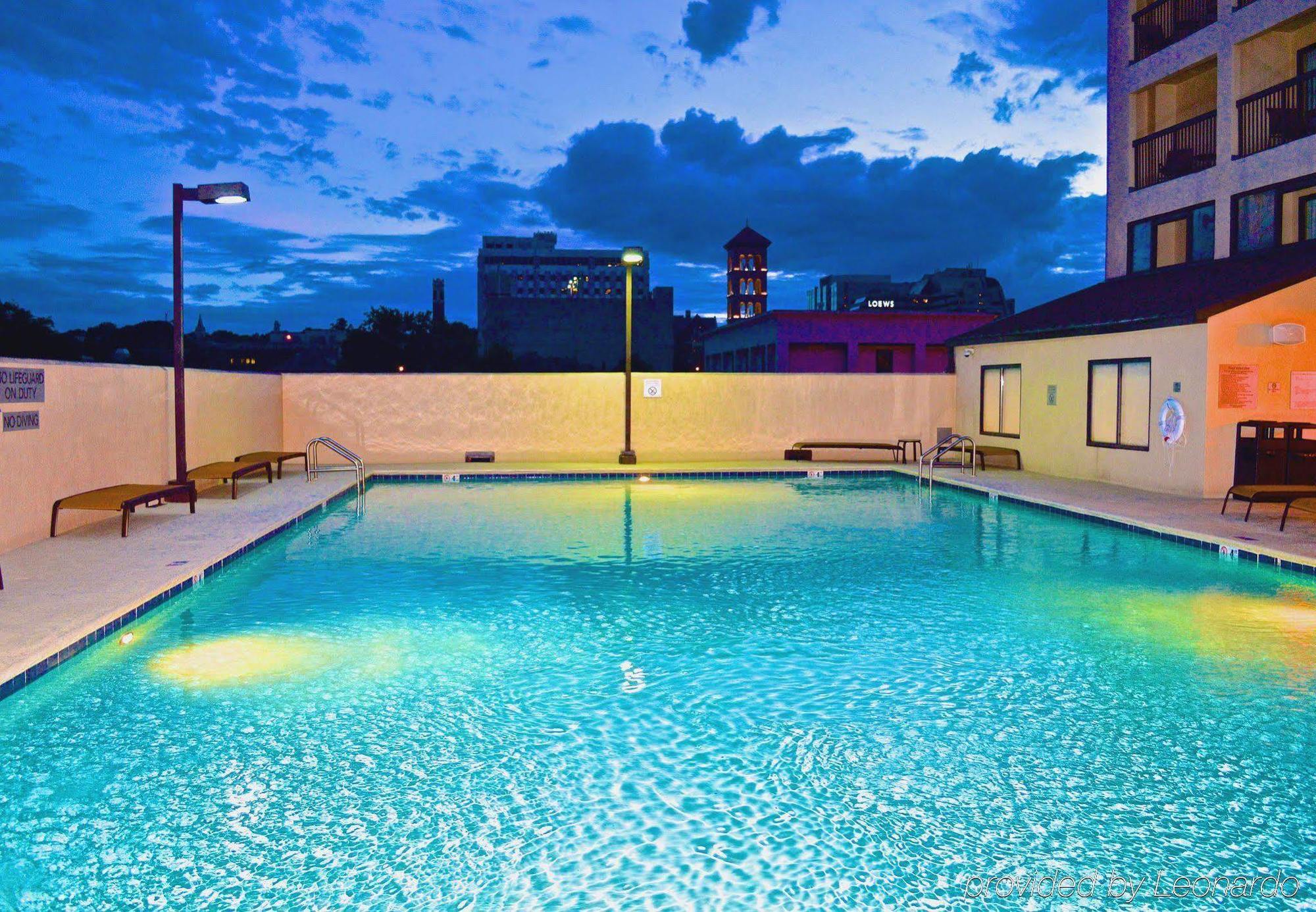 Courtyard By Marriott Vanderbilt West End